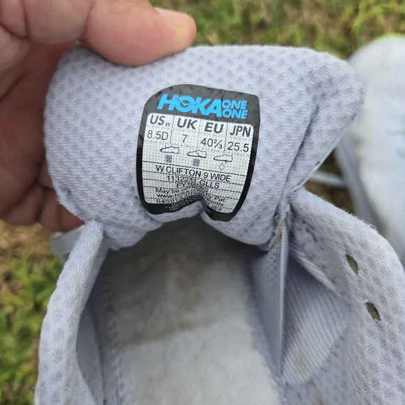 HOKA Clifton 9 Sky Blue/Pink Color Athletic Shoes Size 8.5 - Picture 3 of 7